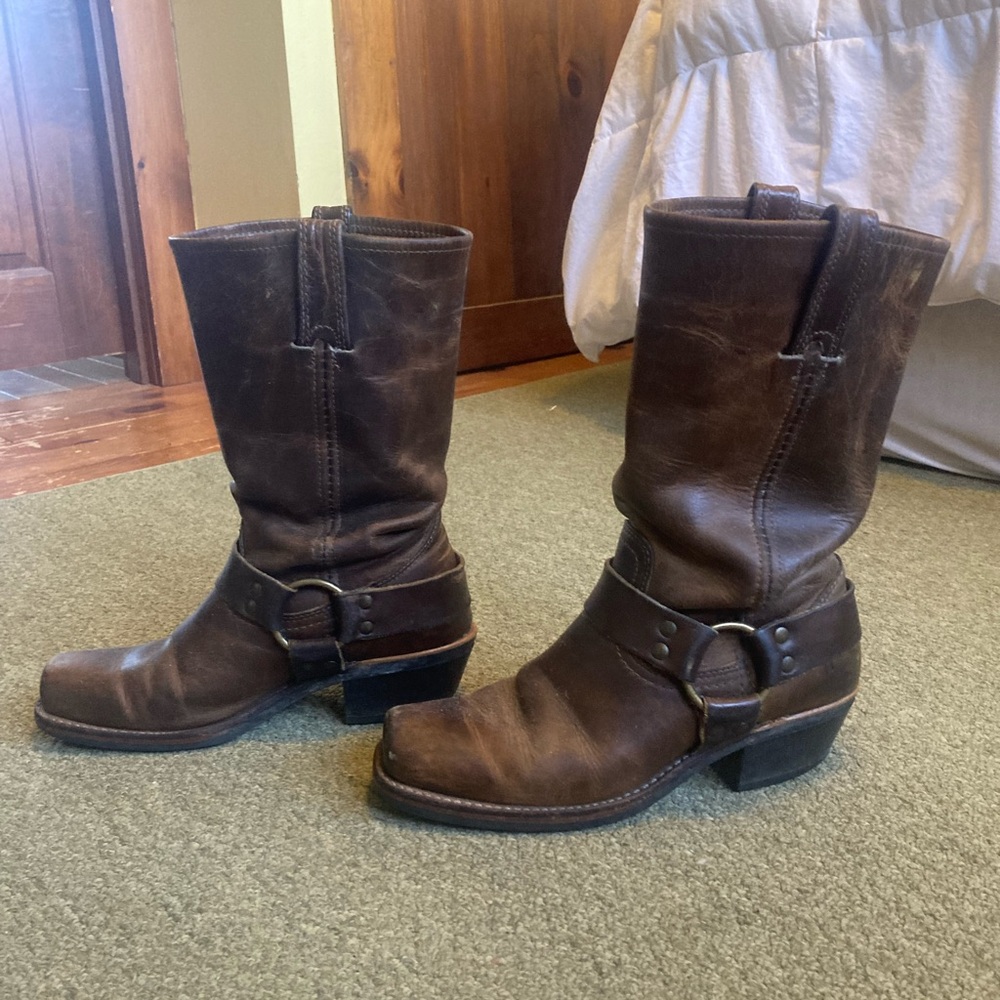 Excellent vintage condition Frye boots